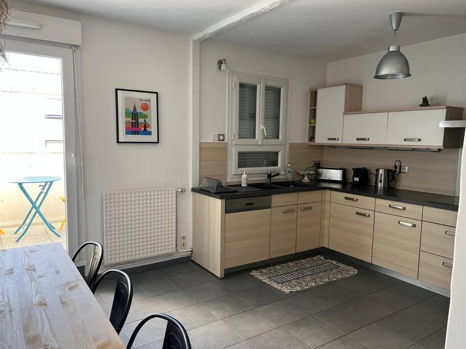 Superbe Appartement Avec Parking Ла-Рошель Экстерьер фото